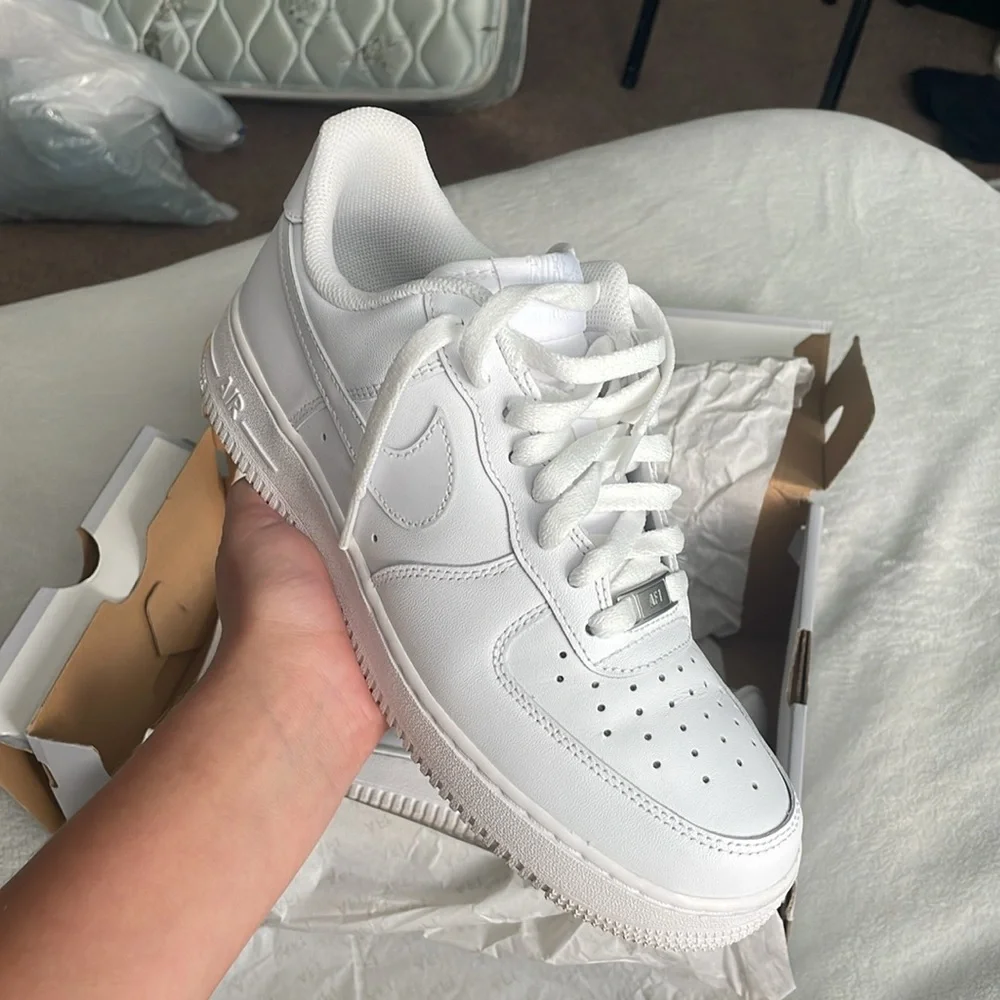 Nike Air Force 1 women’s shoes - Picture 2 of 6